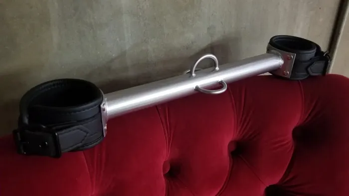 Ballisticmetal Restraints Wholesale Big Barrel Spreader Bar with Cuffs choice of leather or neoprene Ballisticmetal Restraints Wholesale Big Barrel Spreader Bar with Cuffs choice of leather or neoprene