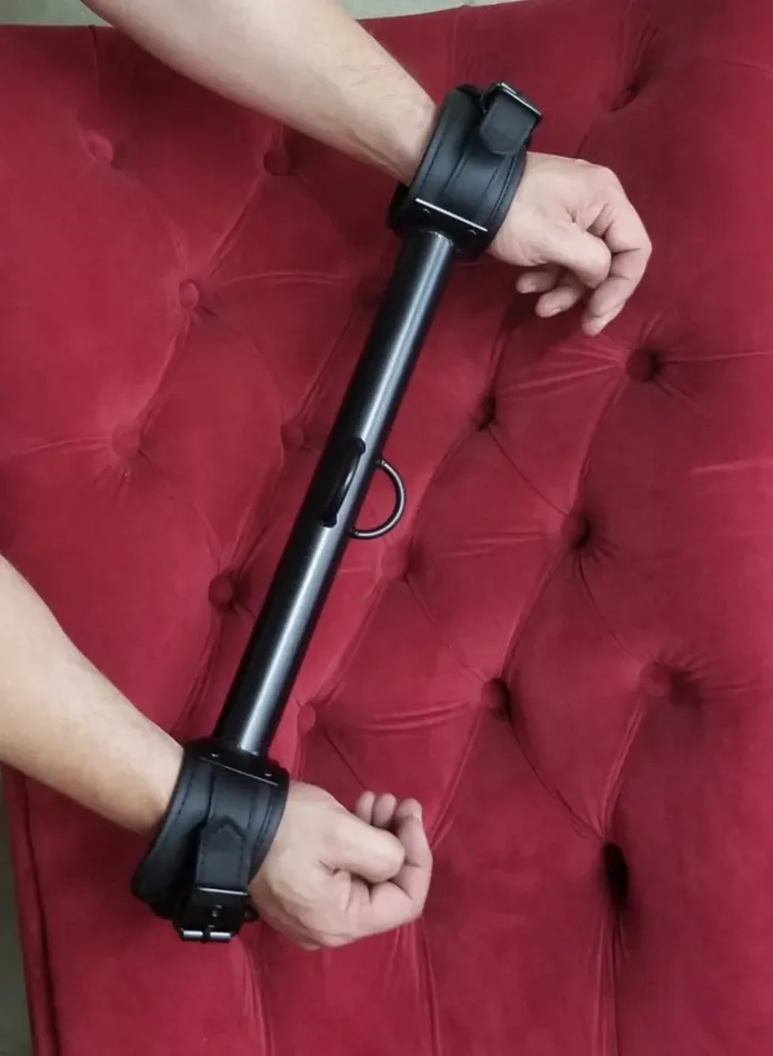 Ballisticmetal Restraints Wholesale Big Barrel Spreader Bar with Cuffs choice of leather or neoprene Ballisticmetal Restraints Wholesale Big Barrel Spreader Bar with Cuffs choice of leather or neoprene