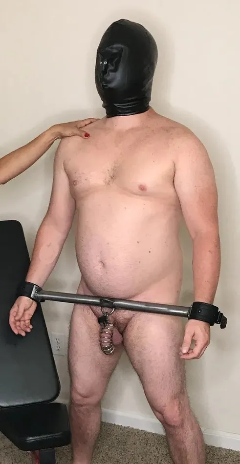 Ballisticmetal Restraints Wholesale Big Barrel Spreader Bar with Cuffs choice of leather or neoprene Ballisticmetal Restraints Wholesale Big Barrel Spreader Bar with Cuffs choice of leather or neoprene